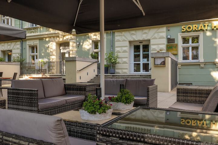 Sundeck 60 of 64