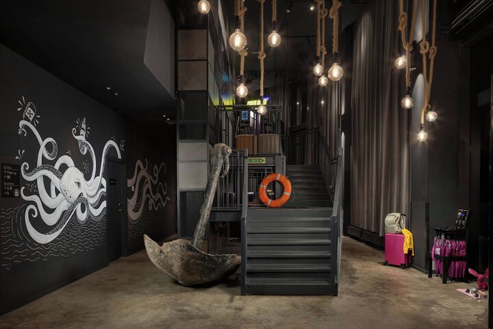 Guest Lobby