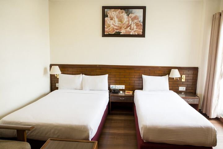 Room 7 of 14