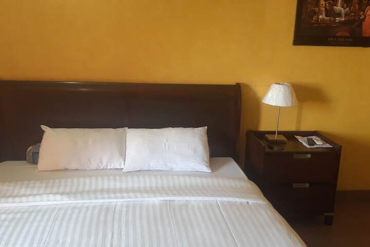 Room 11 of 62