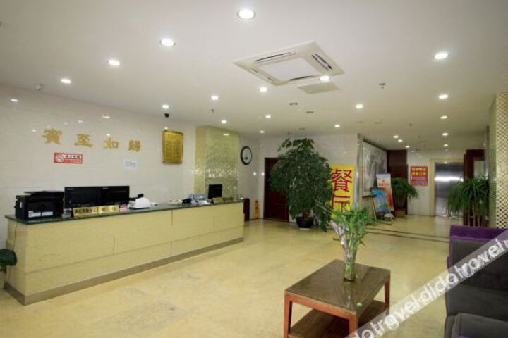 Hotel Interior 9 of 27