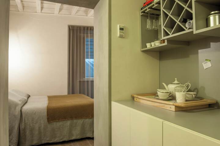 Room 4 of 39