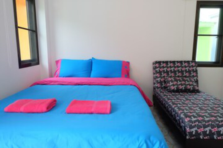 Room 10 of 22