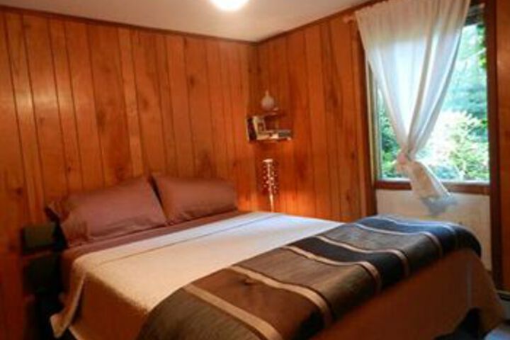 Room 9 of 15