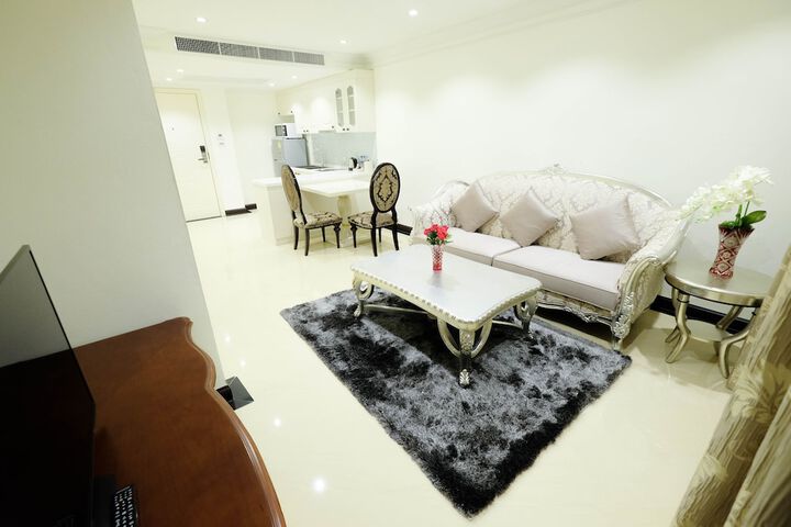 Room 18 of 52
