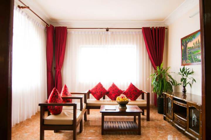 Room 16 of 40
