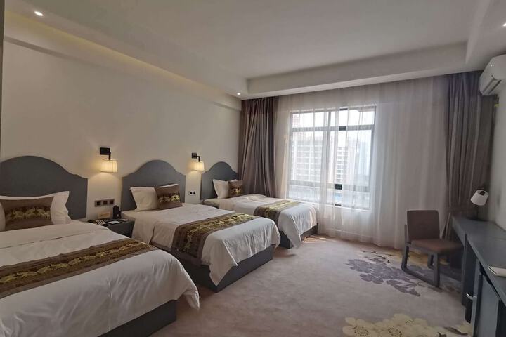 Room 16 of 60