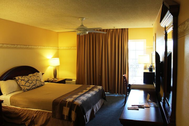 Room 12 of 65