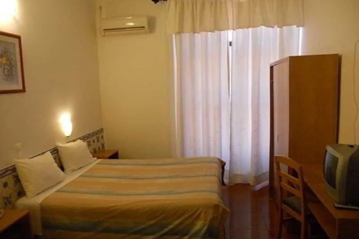 Room 3 of 4