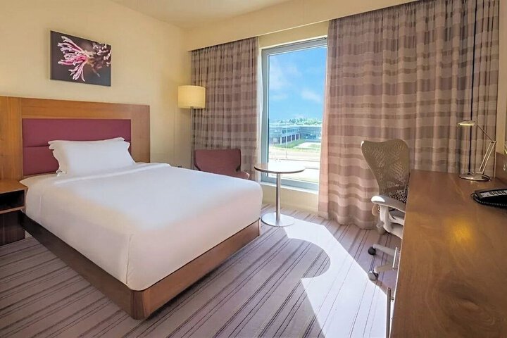Room 27 of 67