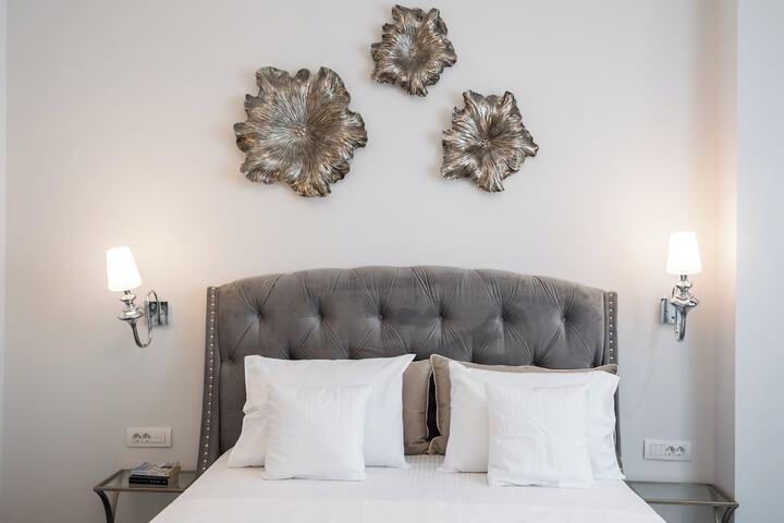 Room 46 of 208