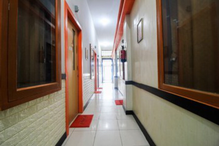 Ballroom/Hall 11 of 46