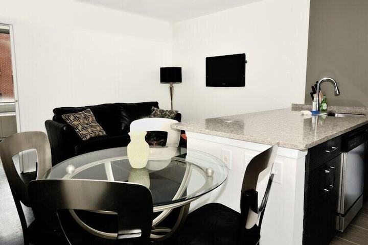 Room 119 of 324