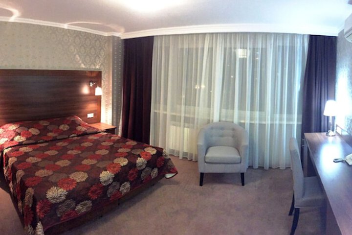 Room 7 of 66