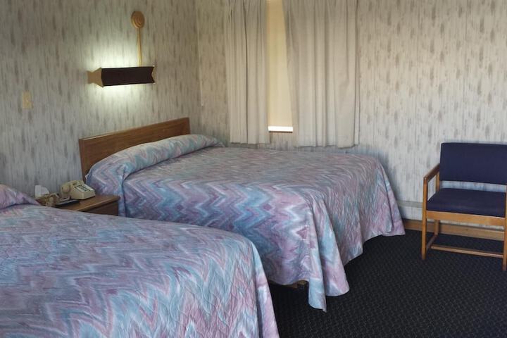 Standard Room, King or Two Doubles (1 of 4)