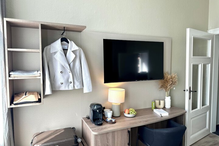 Room 12 of 44