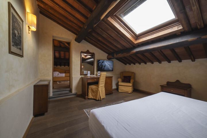 Room 18 of 70