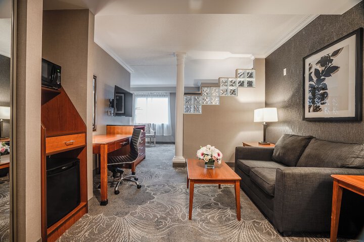Room 43 of 84