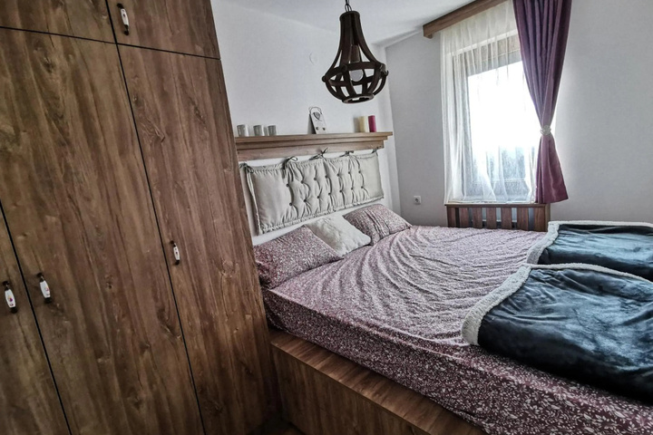 Room 2 of 14