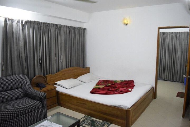Room 4 of 59