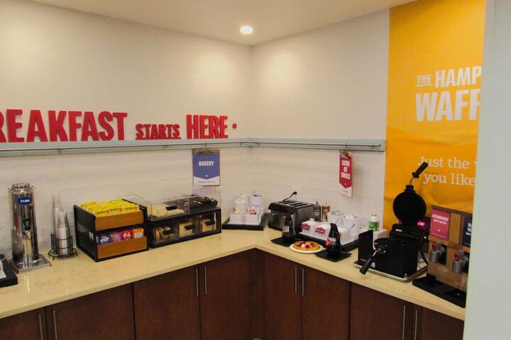 Breakfast/Coffee Service 43 of 60