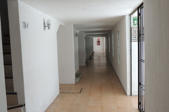 Room 35 of 49