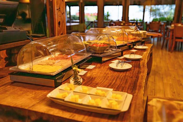 Dining 132 of 186