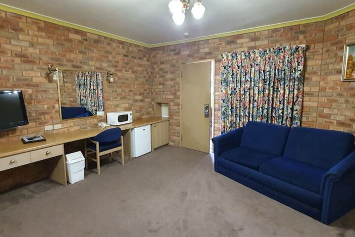 Room 22 of 31