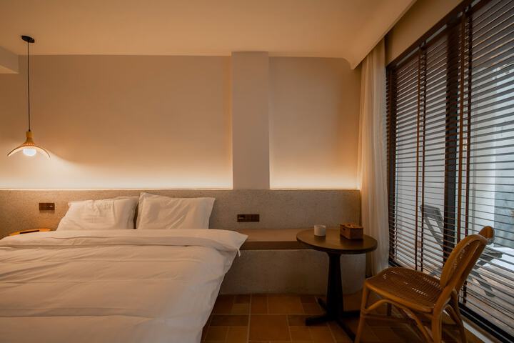 Room 20 of 62