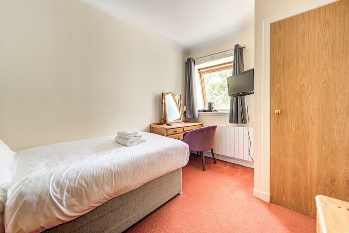 Room 43 of 159