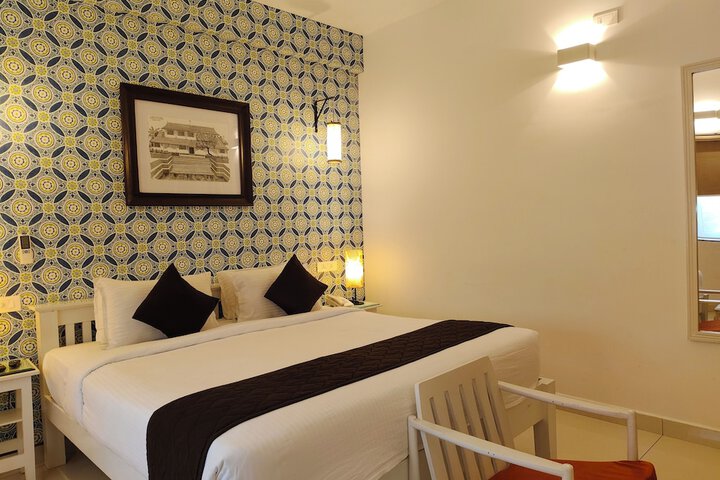 Room 27 of 85