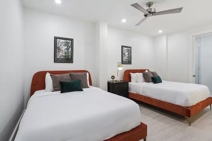 Room 10 of 91