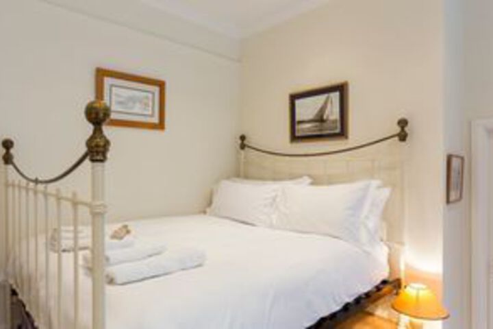 Room 13 of 29