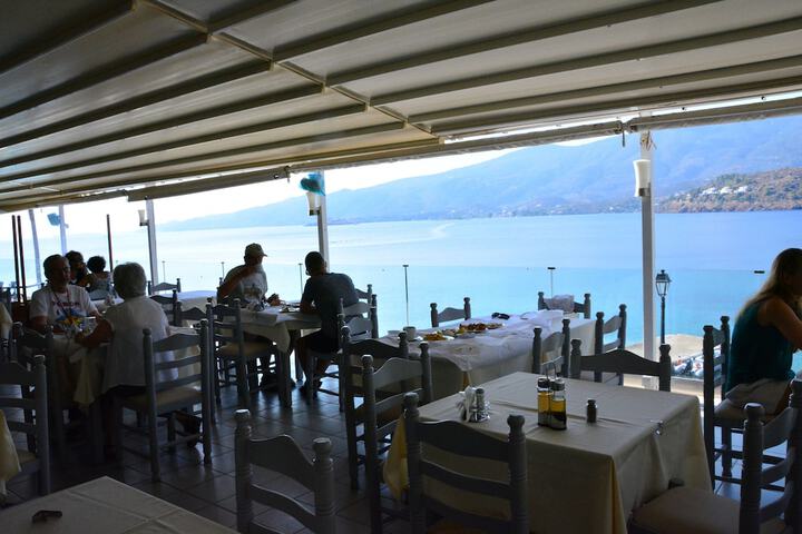 Dining 52 of 79