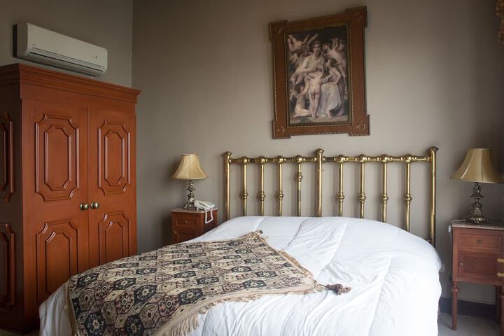 Room 18 of 51