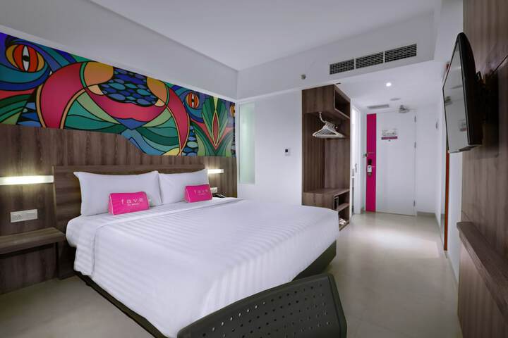 Room 3 of 23