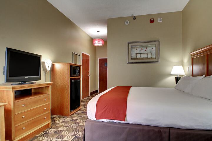 Standard | King Bed (24 of 28)