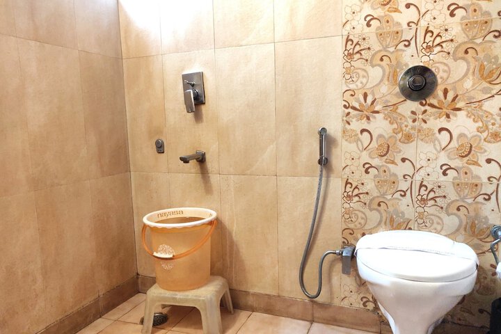 Clean Restrooms
