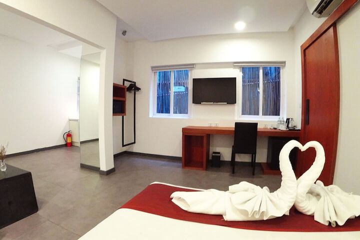 Room 14 of 37