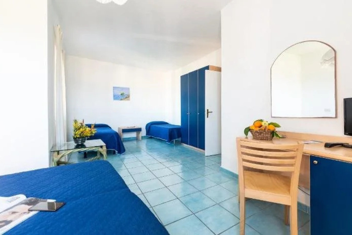 Room 3 of 23