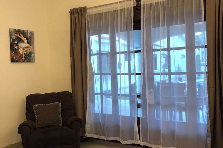 Room 65 of 170