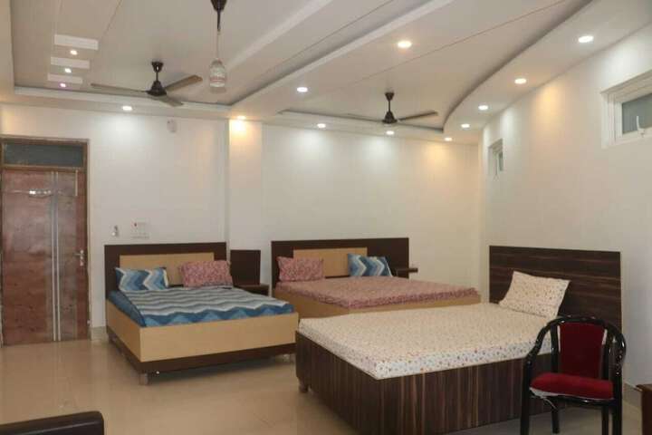 Room 17 of 55