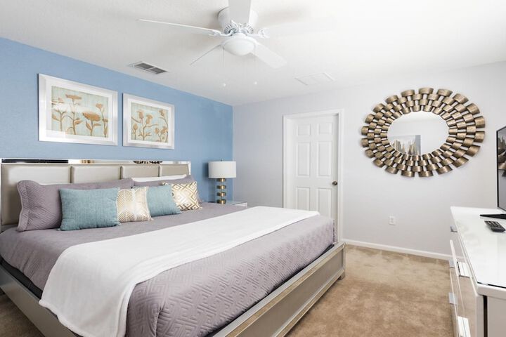 Room 54 of 710
