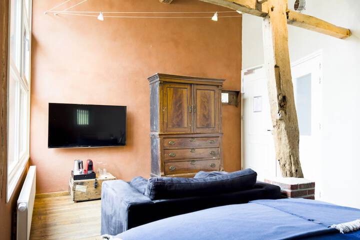 Room 20 of 76