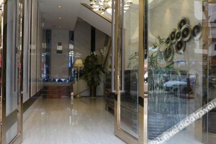 Hotel Interior 11 of 19