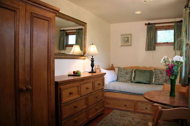 Room 34 of 81