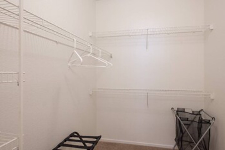 Room 34 of 47