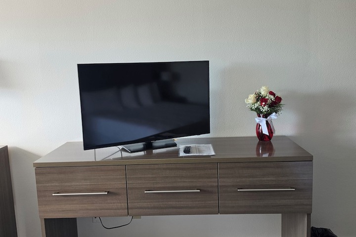 Room 12 of 30