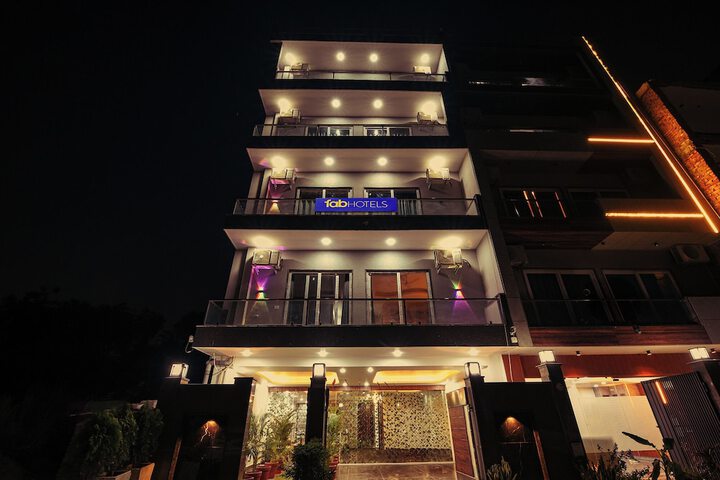 Hotel 35 of 36