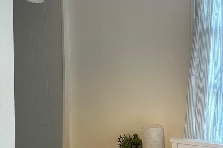 Room 5 of 23